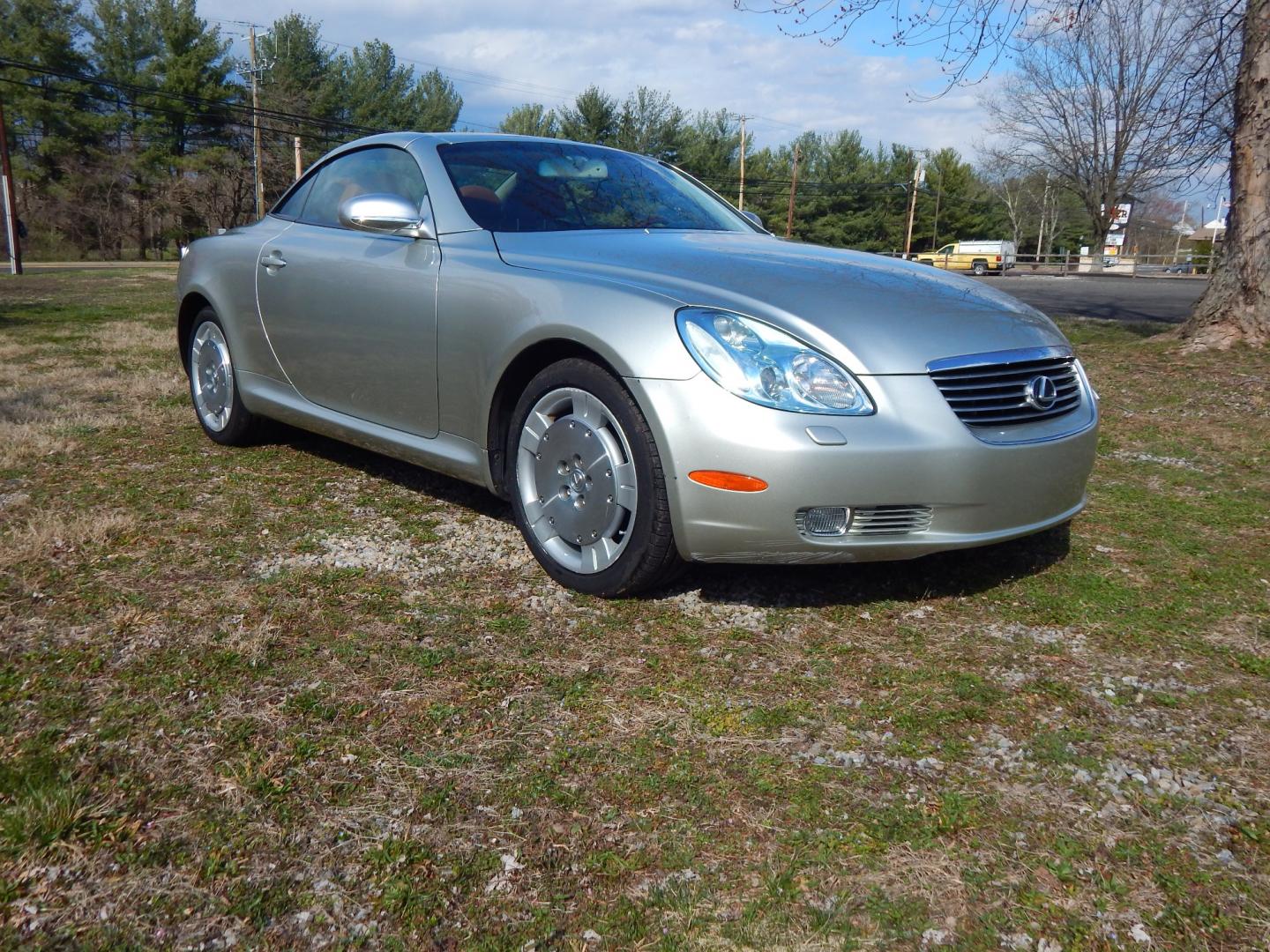 2005 Silver /Saddle Brown Leather Lexus SC 430 SC 430 (JTHFN48Y950) with an 4.3L V8 engine, Automatic transmission, located at 6528 Lower York Road, New Hope, PA, 18938, (215) 862-9555, 40.358707, -74.977882 - Here we have a beautiful Lexus SC 430 with only 53K original miles! Options include: 4.3L V8, Rear wheel drive, automatic transmission, saddle brown leather interior, wood trim, convertible top, AM/FM/TAPE/DISC radio with navigation, dual climate controls, heated front seats, cruise control, power t - Photo#6